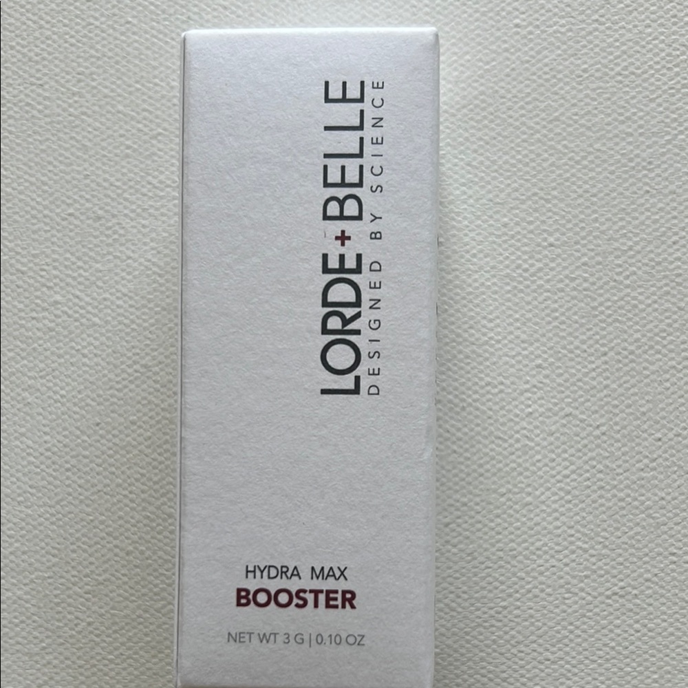 New Never Opened Lorde + Belle Hydra Max Booster MSRP $59 (E3)